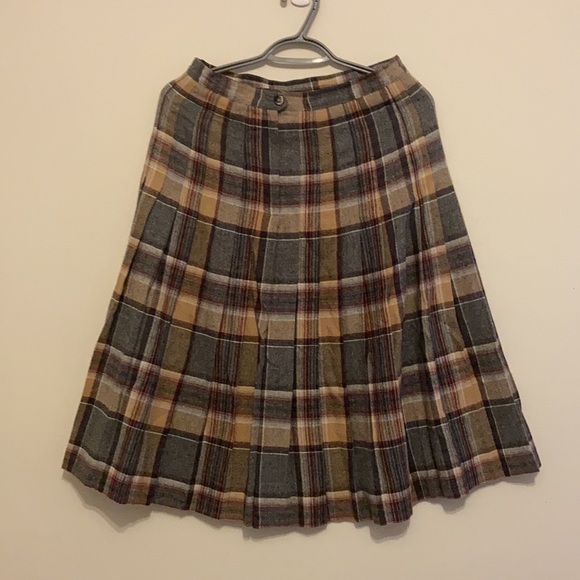Vintage Pleated Skirt - Picture 2 of 6